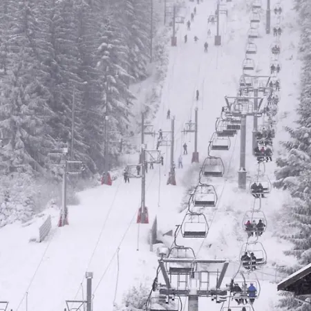 Close To The !!! Apartmán