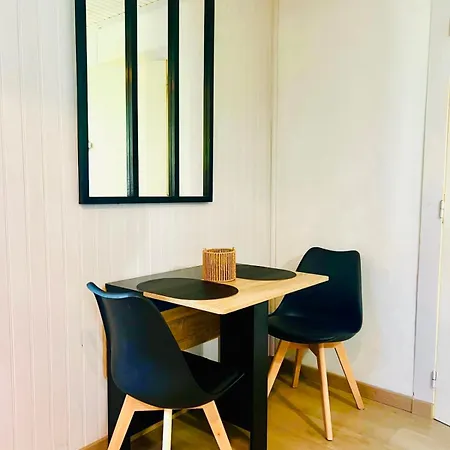 Close To The !!! Apartmán